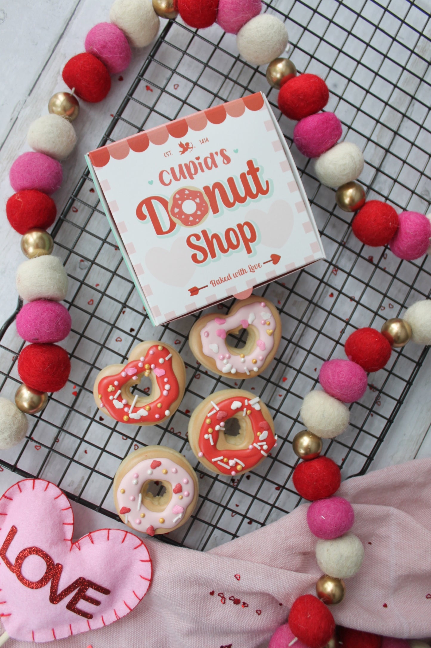 Cupid's Donut Shop Mini "Donut" Box